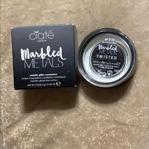 Ciate Metallic eyeshadow MARBLED METALS in Twisted